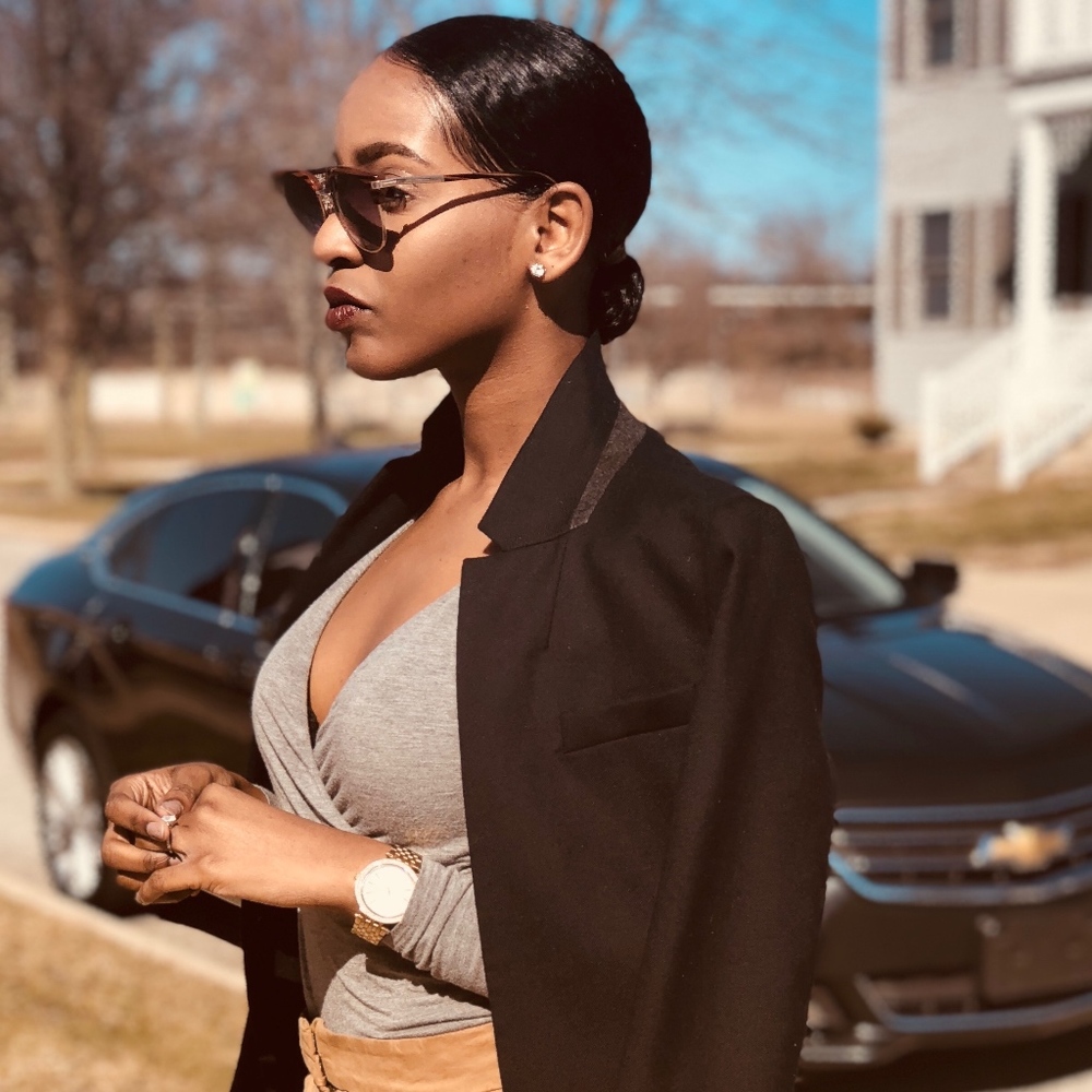 Meet your Posher, Paris